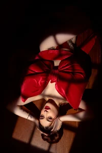 Flor_delunaaYour naughty Christmas present 🎄🎁图片 3