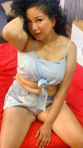 LizzFlores Nice to meet u Foto 4