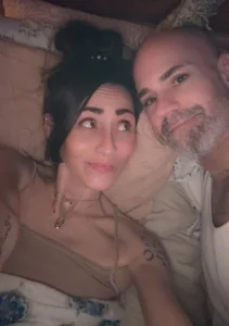 Mae & Geoff Being Us... de NC_Bald_and_Beautiful Foto 3