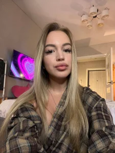 Public od ShinBeckel  2 snímek