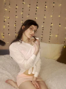 ThoraMarola Cozy & Close Pic