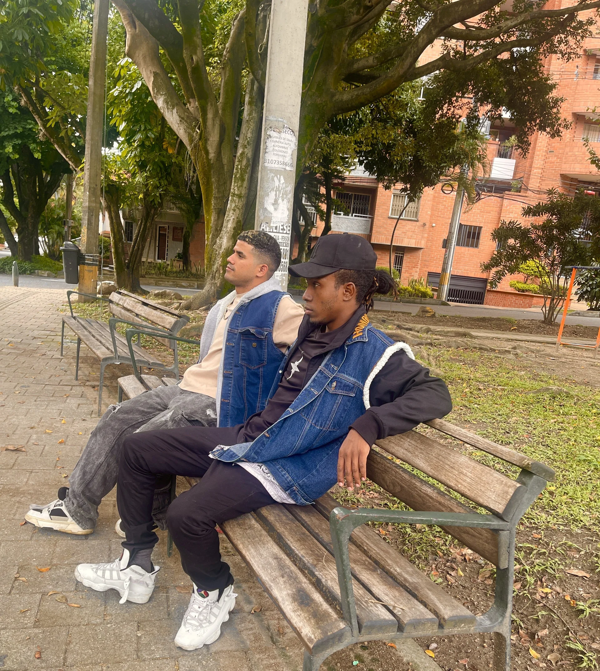 Latins_on_firePublic Bild 3