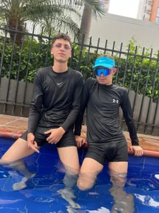 Public de Two_sexboys  5 photos