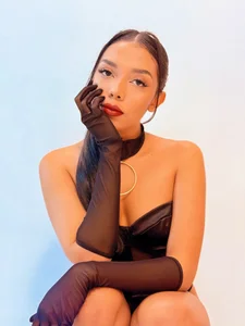 selene_phmoonのI have my eyes on you 💋の 2枚の写真