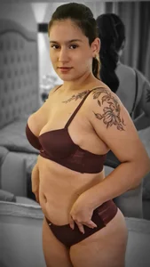 Aurarouse Public  2টি ছবি