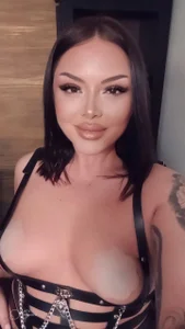 AngelaBabe3 Public Foto 6