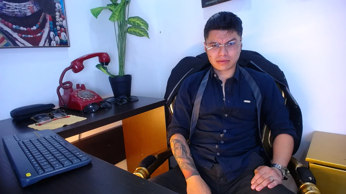 AquilesTaylor Trending Plaatje 7900