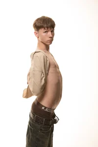 cuMte_boy Yeahh - {count, plural, one {תמונה אחת} two {שתי תמונות} many {# תמונות} other {# תמונות}}