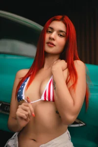 AylinMillerxs: Happy 4th of July 💙🤍💓 ( 2 фото)