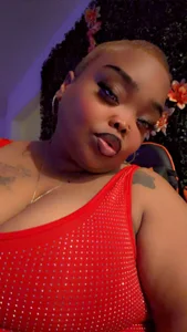 Caramelcreamer's XXX Nude Photo 2