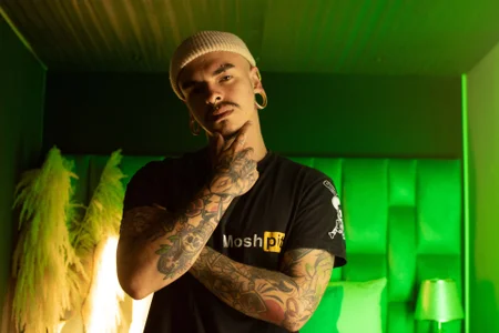 Be careful... I have a problem face and temptation body de kaletattoo Foto 4