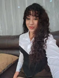 Noaa_ pretty curly girl 🫣 Pic 3