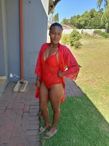 Kinky-Toya Public Pic