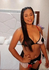 Rihanna_vega April vibe Pic 2