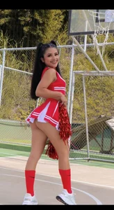 Mila_1wood Beautiful cheerleader! ❤️🫦 Foto 2
