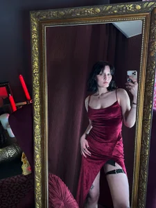Your Queen de cherry_lilith  5 Imagens