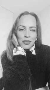 Helenn_Moore Public Foto 4