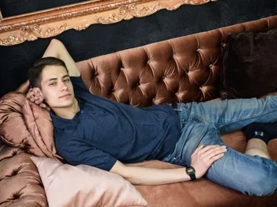 Vinsent_Frantlyy First photos in the studio  6টি ছবি