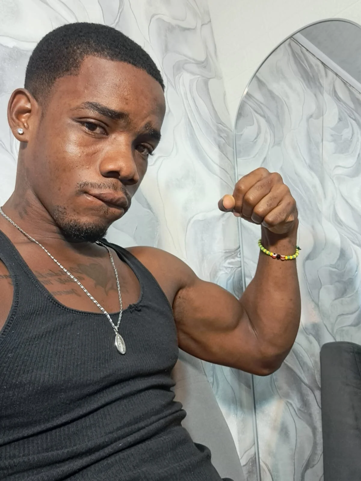 aron_clark Trending Pic 7984