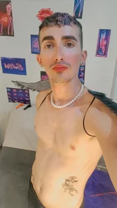 hot photos of my body de jhosuamoore  2 photos