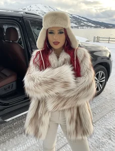 AndreaPink2024 kullanıcısının White coat albümü -  5 fotoğraf