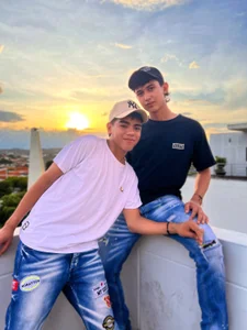 tomdrew69 Public Immagine 