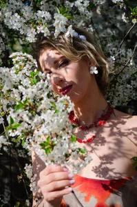 AdrianaSea Spring. Flowers. And me Pic 3