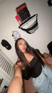 💖 hey de lissa_tay  3 photos