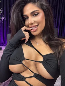 babybluesin steamy show whit me 💖 Pic 9