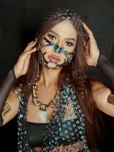 superhotregie Public зображення