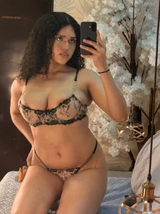 Lilithadams1 Your milk running down my boobs😈 Foto