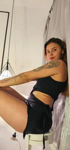 EmilyCorsonJust Me Bild 3