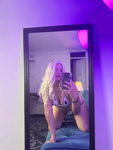 big_woman kullanıcısının 😈 albümü -  4 fotoğraf