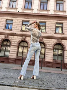 MysticVenus_ There’s a story here — if you look close enough Εικόνα 5