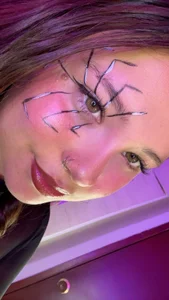 little_emma0 🕷🕸 Pic 5
