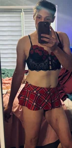 ElieSluty Public Pic