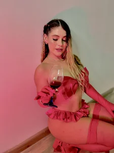 Leah_Grey VALENTINE'S DAY Pic 4