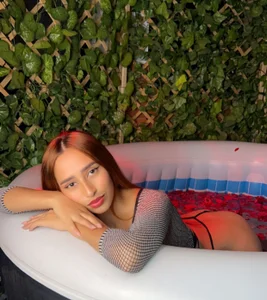 JACUZZY ❤