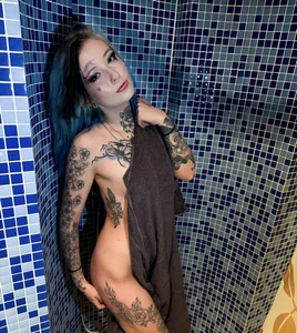 Shower pics 💦 de coyemoo Foto