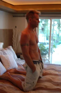 TrevorSteele Public Immagine  3