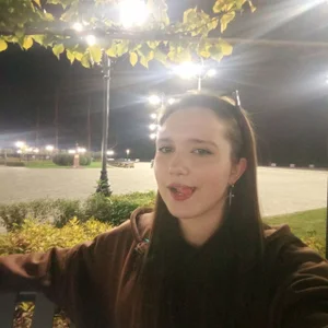 AlessandraToth Public รูป  4