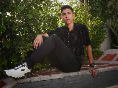 JacksonWillss BOY ON THE STREET Bilde