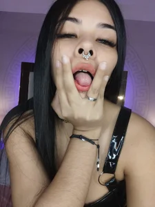 Mia_depp🏁 Clit control the World图片