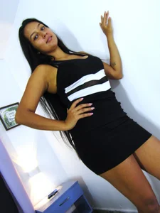 Samara_Hill_ Public Pic 3