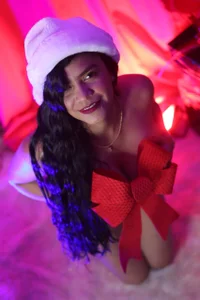 AishaCambell_ MERRY CHRISTMAS Pic