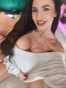 IrisNightshade Public Pic 4