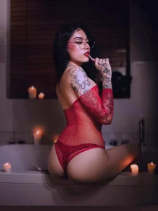 lilivamp Me 💜 Foto 4