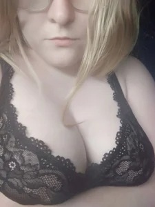 LilithEmber Public 사진 3