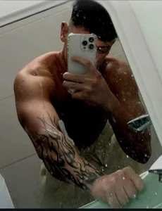 Sebastian_jackson Public Pic 4