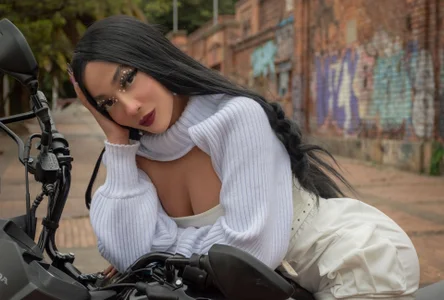 ZendayaGrey Biker girl зображення 3